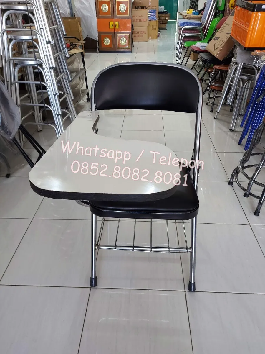 Kursi Kuliah Chitose: Mendukung Pendidikan di Halmahera Barat, Maluku Utara