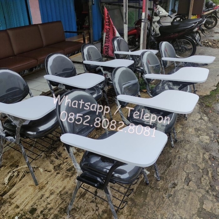 Kebutuhan Meja dan Kursi Kuliah di Pegunungan Bintang, Papua Pegunungan